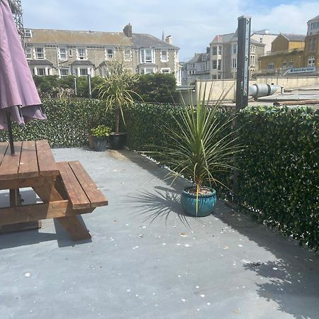 Beautiful Apartment,No 1, With Parking Ilfracombe Bagian luar foto