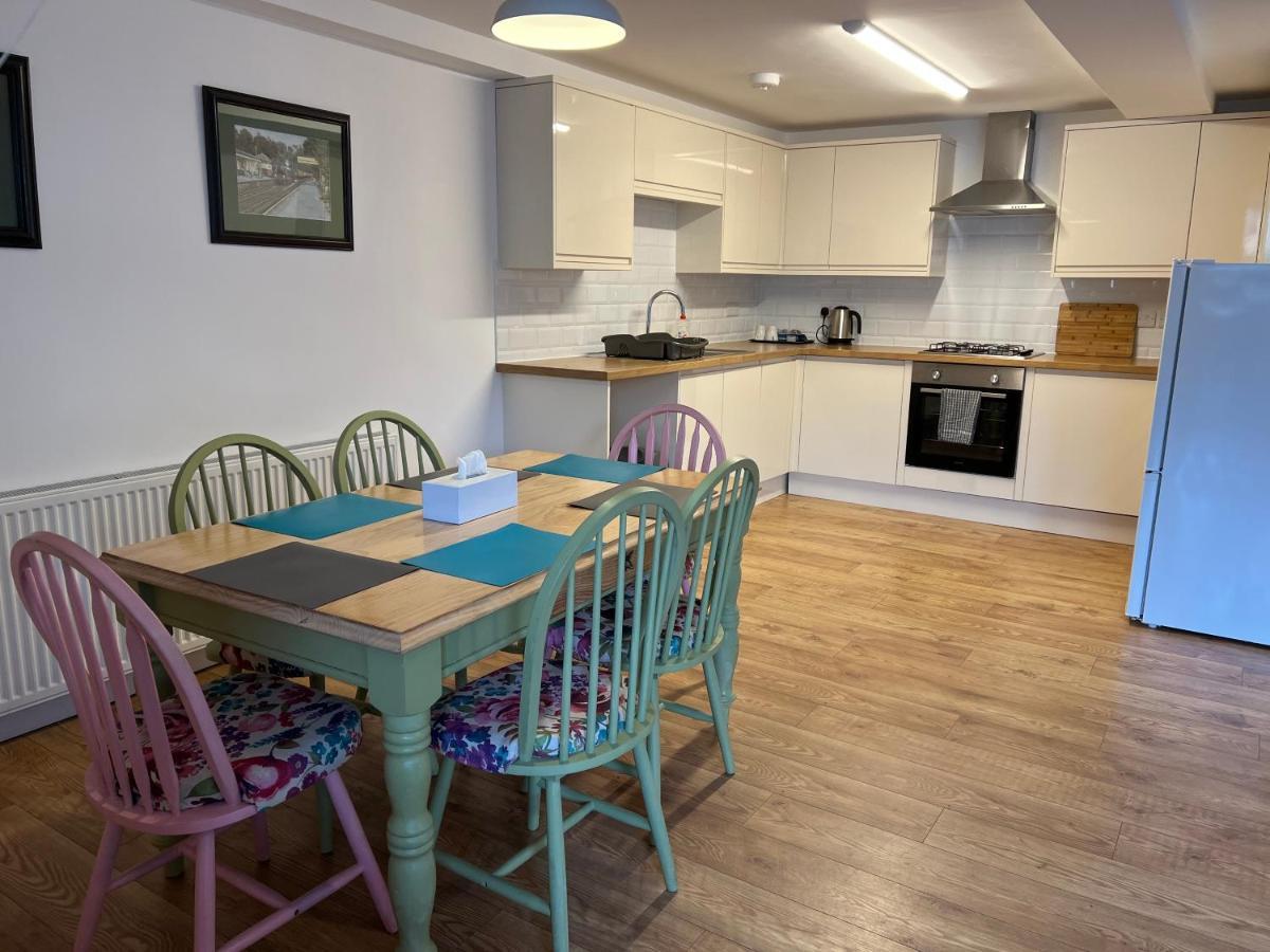 Beautiful Apartment,No 1, With Parking Ilfracombe Bagian luar foto