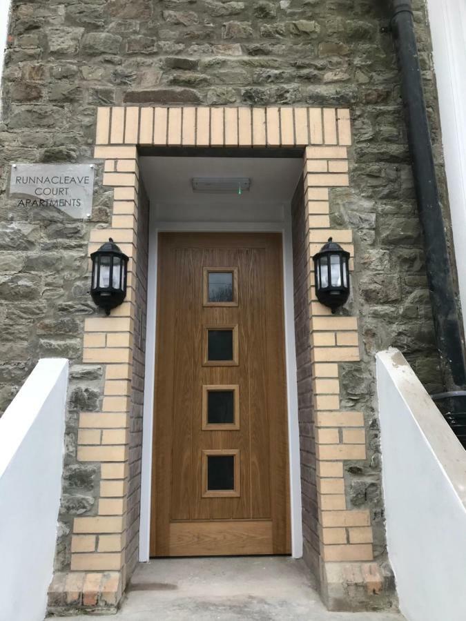 Beautiful Apartment,No 1, With Parking Ilfracombe Bagian luar foto