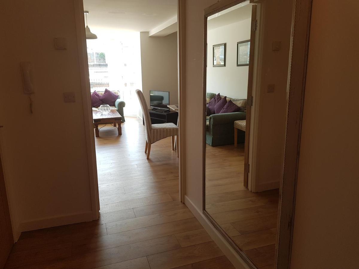 Beautiful Apartment,No 1, With Parking Ilfracombe Bagian luar foto