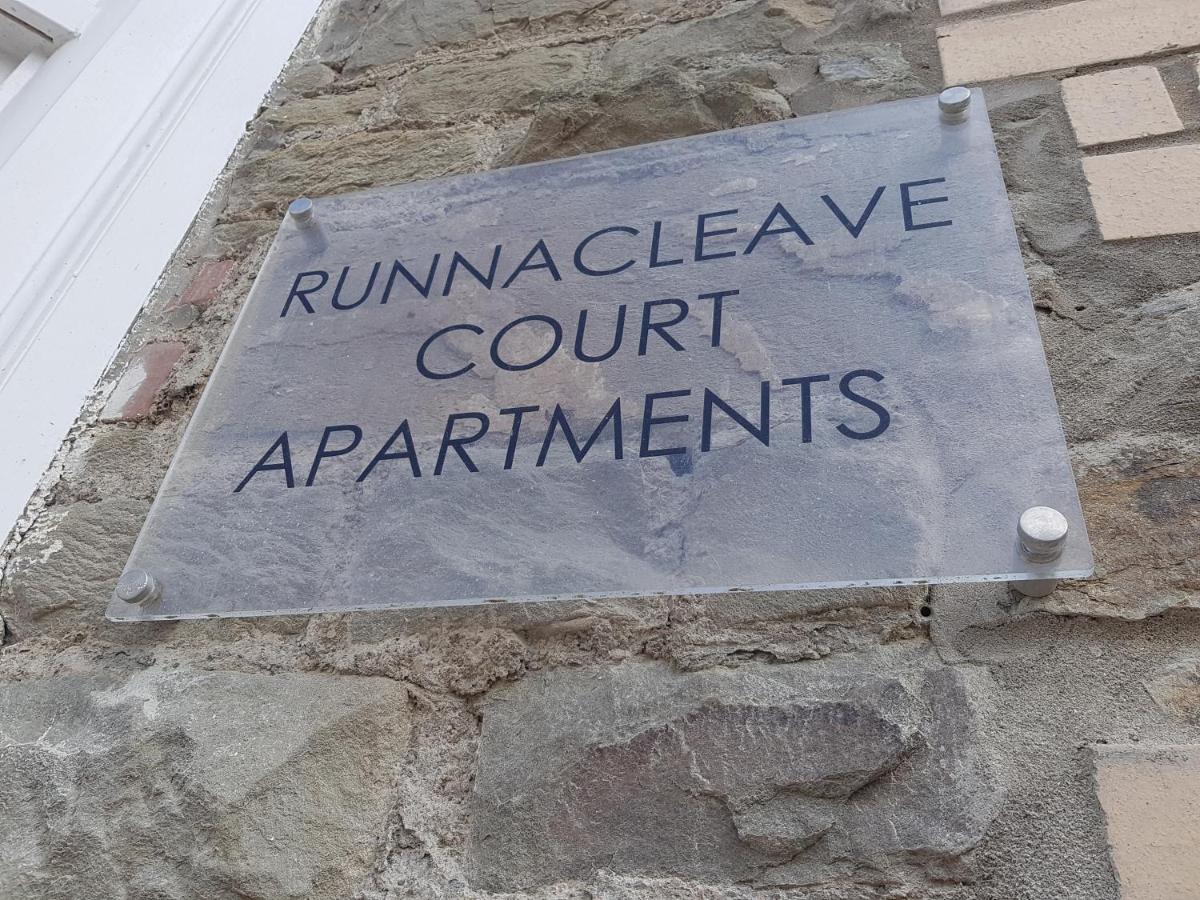Beautiful Apartment,No 1, With Parking Ilfracombe Bagian luar foto